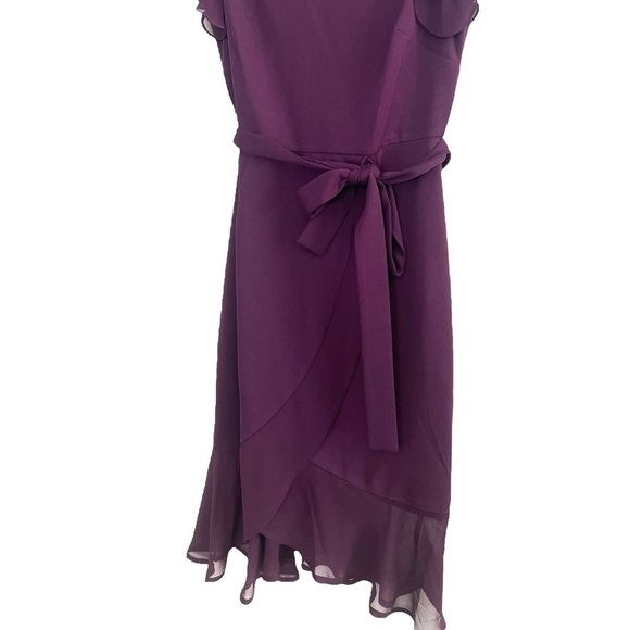 Elegant Purple Ruffle Dress - Picture 6 of 8